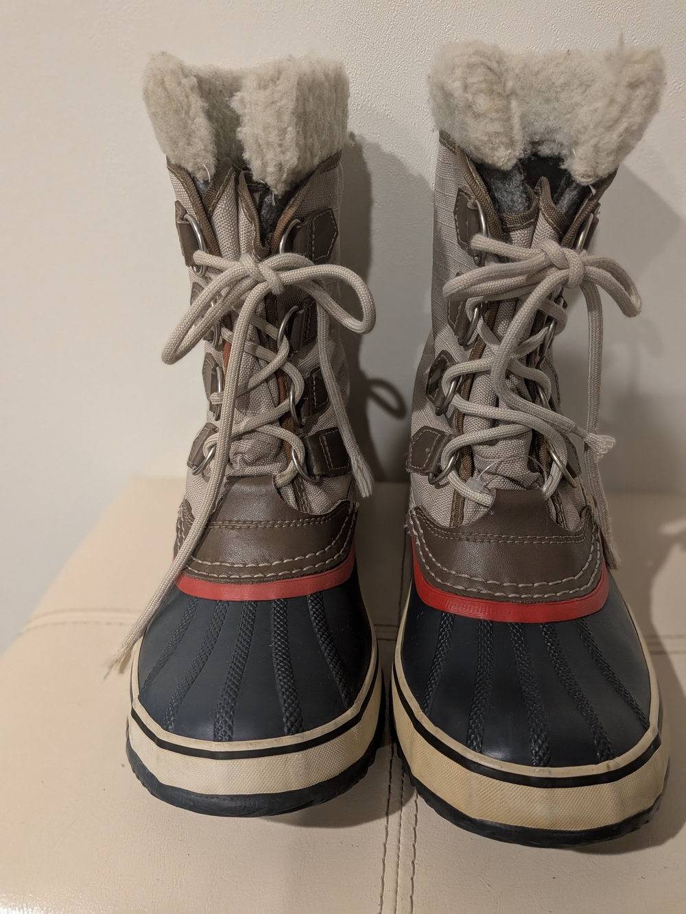 Sorel Women's Winter Carnival Boots - Navy, Brown & Red Trim Sz 7